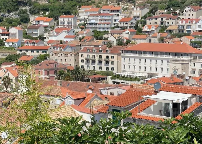 Yukka Comfor Center Hvar With Parking Hvar Town